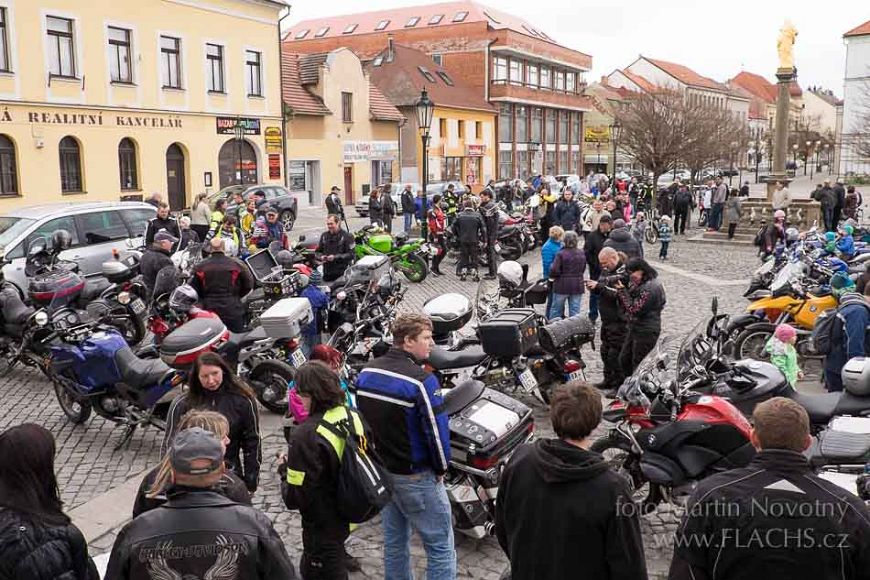 2015_04_18_8830.jpg - www.flachs.cz